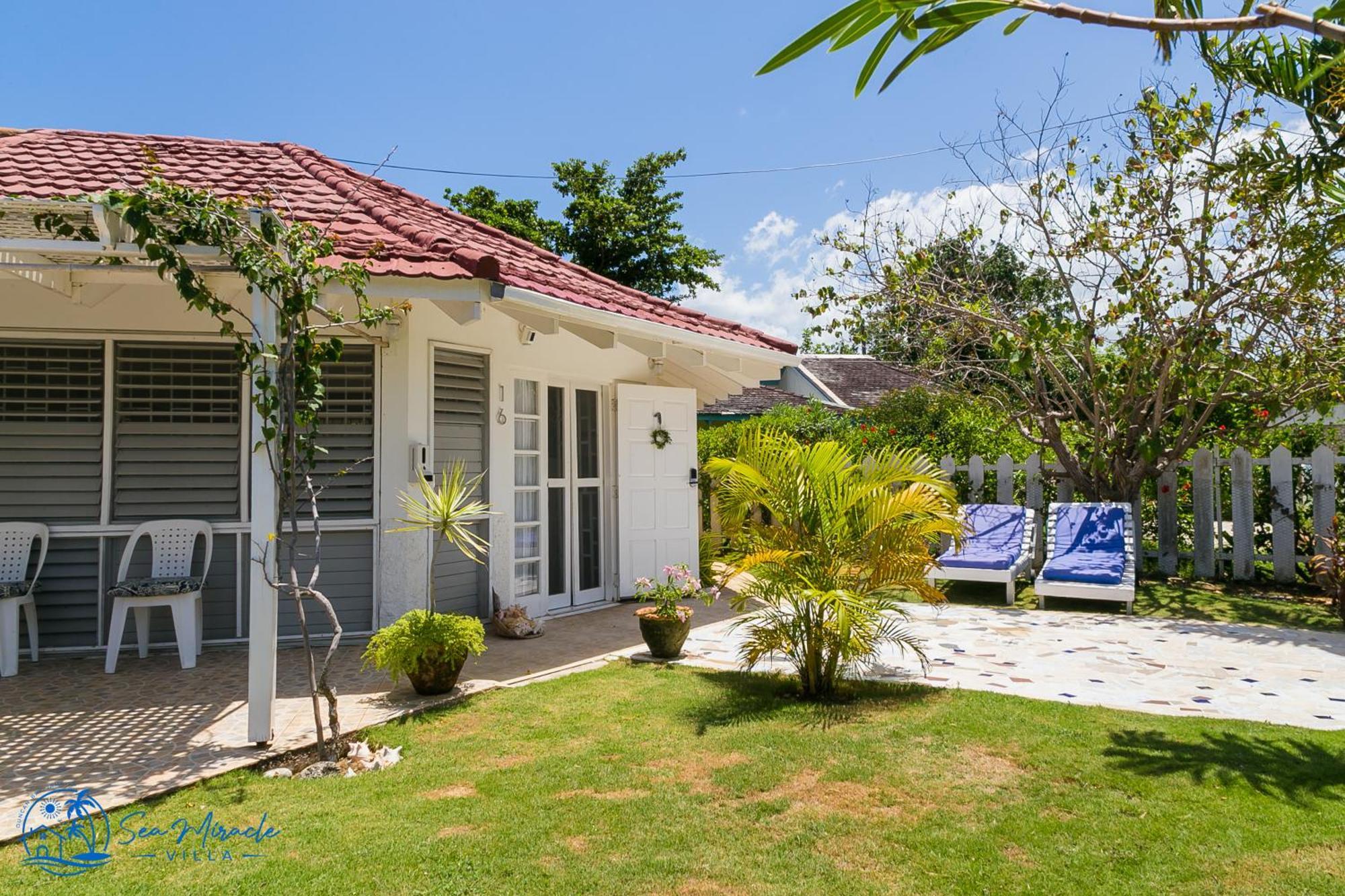 Ferienhaus Sea Miracle Villa/beach *